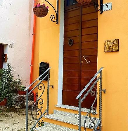 Il Portico Rooms Siniscola Eksteriør billede