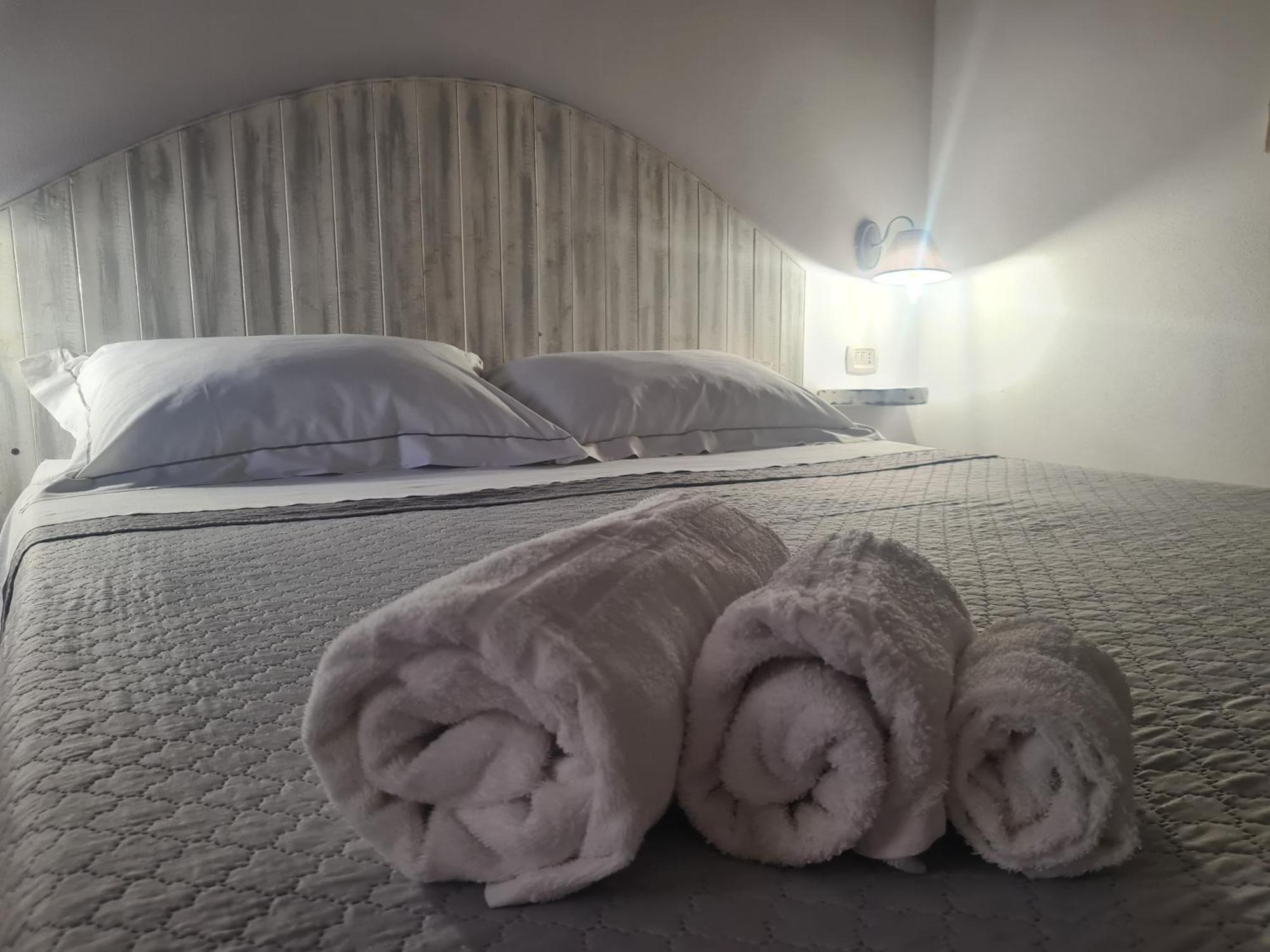 Il Portico Rooms Siniscola Eksteriør billede